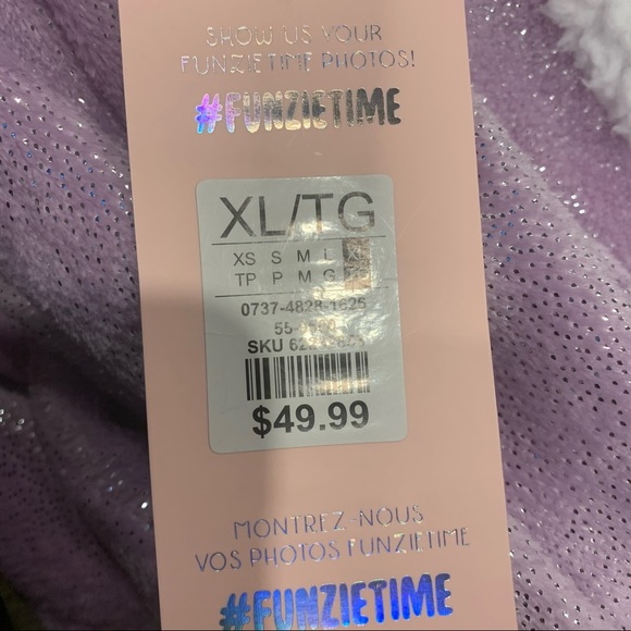 Cute unicorn super fuzzy onesie with pockets! - Picture 3 of 3